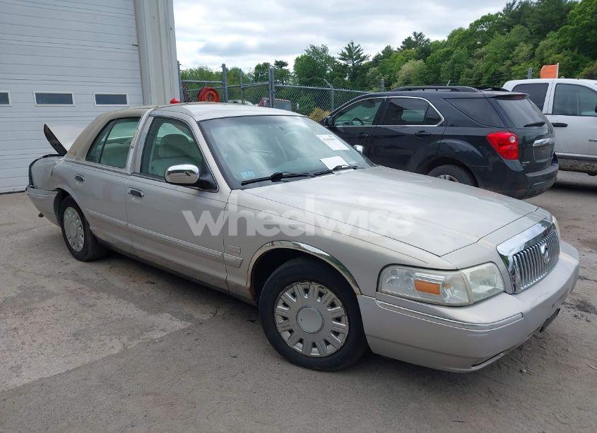 2007 Mercury Grand MARQUIS LS (VIN 2MEHM75W47X602830) main photo