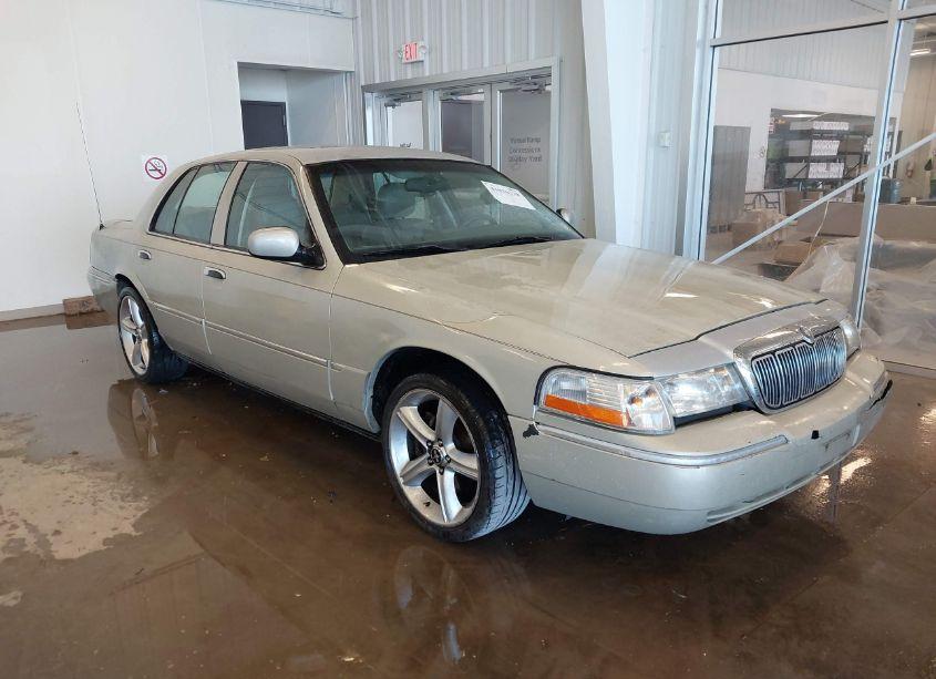 2005 Mercury Grand MARQUIS LS/LSE (VIN 2MEHM75W55X668087) main photo