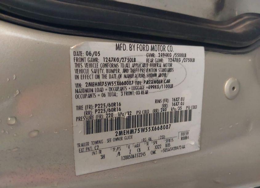 Photo 9 of 2005 Mercury Grand MARQUIS LS/LSE (VIN 2MEHM75W55X668087)