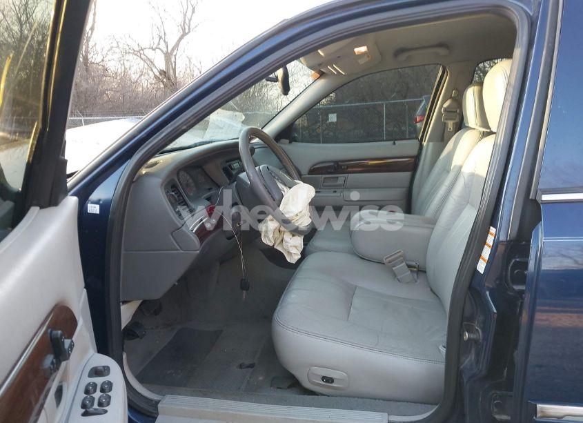 Photo 5 of 2004 Mercury Grand MARQUIS LS (VIN 2MEHM75WX4X602374)