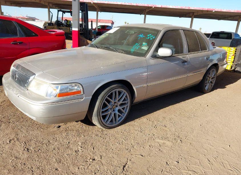 Photo 2 of 2004 Mercury Grand MARQUIS LS (VIN 2MHFM75W44X671541)