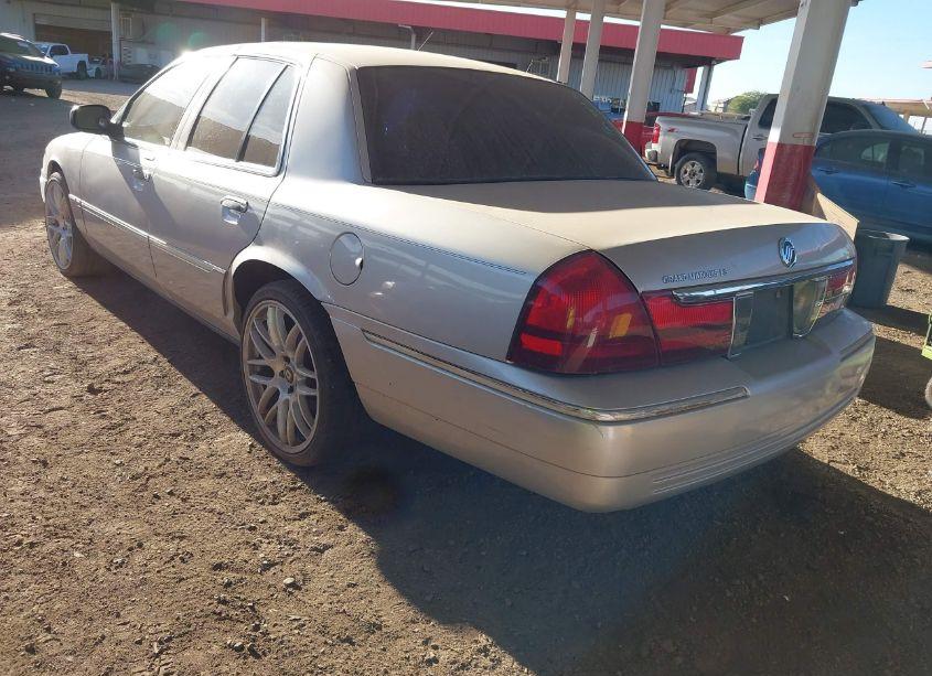 Photo 3 of 2004 Mercury Grand MARQUIS LS (VIN 2MHFM75W44X671541)