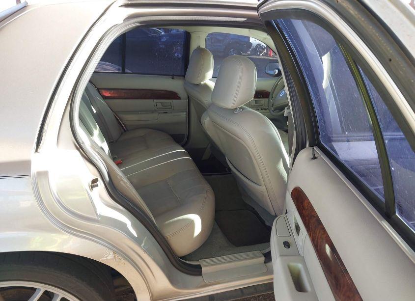 Photo 8 of 2004 Mercury Grand MARQUIS LS (VIN 2MHFM75W44X671541)