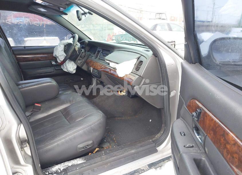 Photo 5 of 2005 Mercury Grand MARQUIS LS/LSE (VIN 2MHFM75W55X617828)