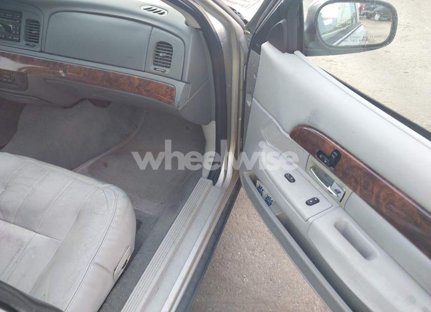 Photo 5 of 2005 Mercury Grand MARQUIS LS/LSE (VIN 2MHFM75W75X673656)