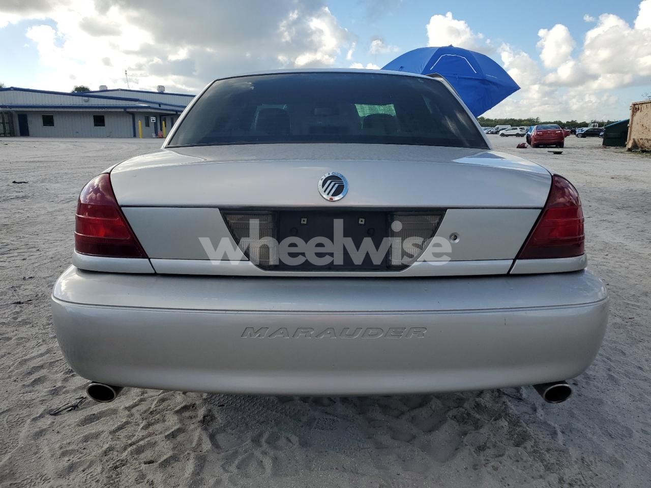 Photo 6 of 2004 MERCURY MARAUDER (VIN 2MHHM79V64X670658)