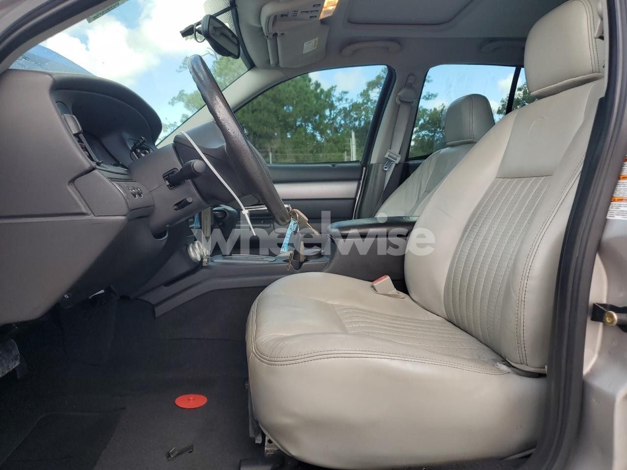 Photo 7 of 2004 MERCURY MARAUDER (VIN 2MHHM79V64X670658)