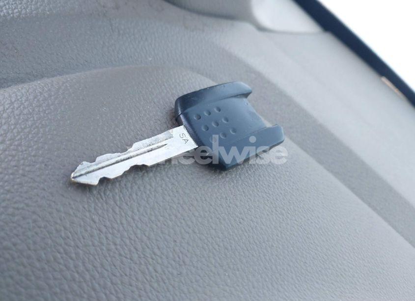 Photo 11 of 2005 Mercury Monterey CONVENIENCE (VIN 2MRZA21235BJ04050)