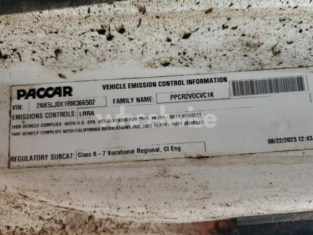 Photo 4 of 2024 KENWORTH C500 VACUUM TRUCK N/A (VIN 2NK5LJ0X1RM366502)