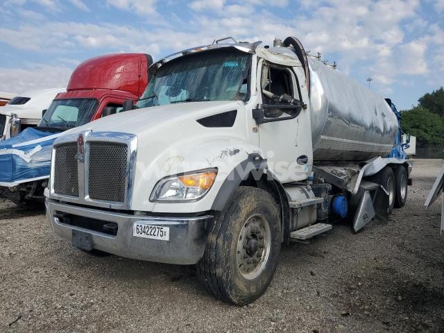 Photo 6 of 2024 KENWORTH C500 VACUUM TRUCK N/A (VIN 2NK5LJ0X1RM366502)