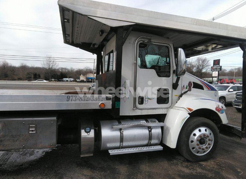 Photo 16 of 2016 Kenworth Construction T370 (VIN 2NKHHJ7X9GM122355)