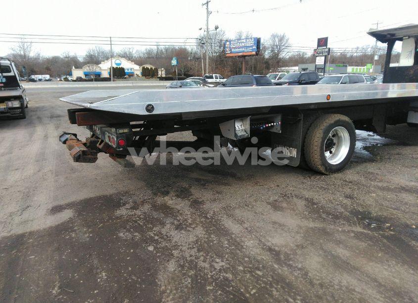 Photo 4 of 2016 Kenworth Construction T370 (VIN 2NKHHJ7X9GM122355)