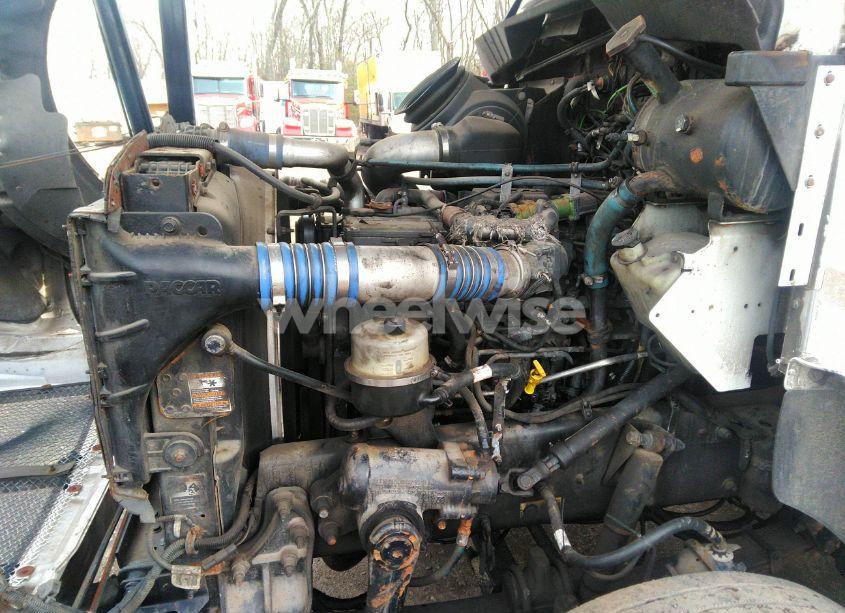 Photo 9 of 2016 Kenworth Construction T370 (VIN 2NKHHJ7X9GM122355)