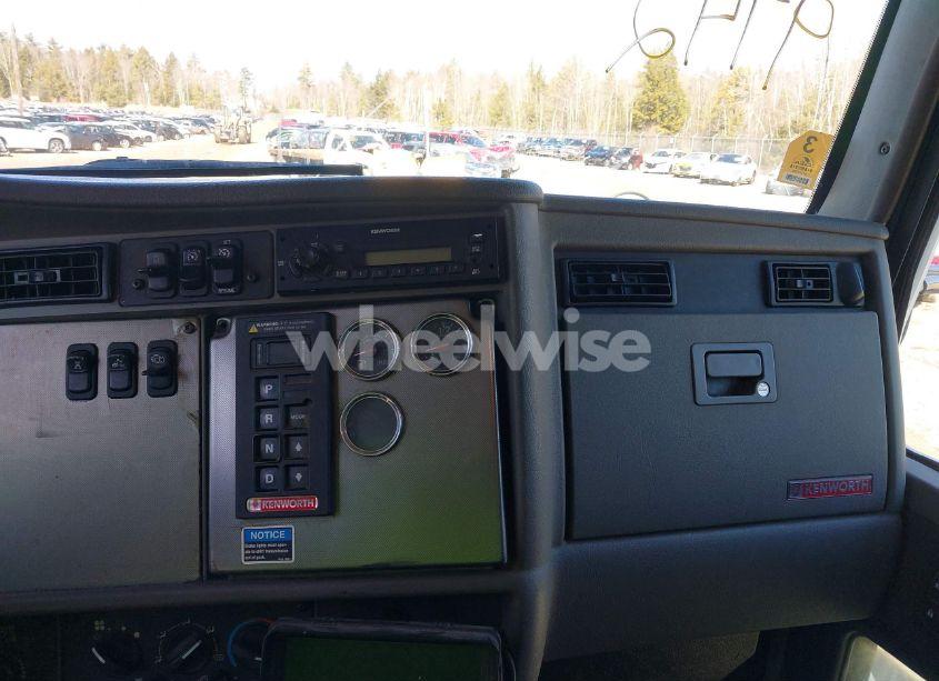 Photo 6 of 2014 Kenworth Construction T270 (VIN 2NKHHM6H9EM407176)