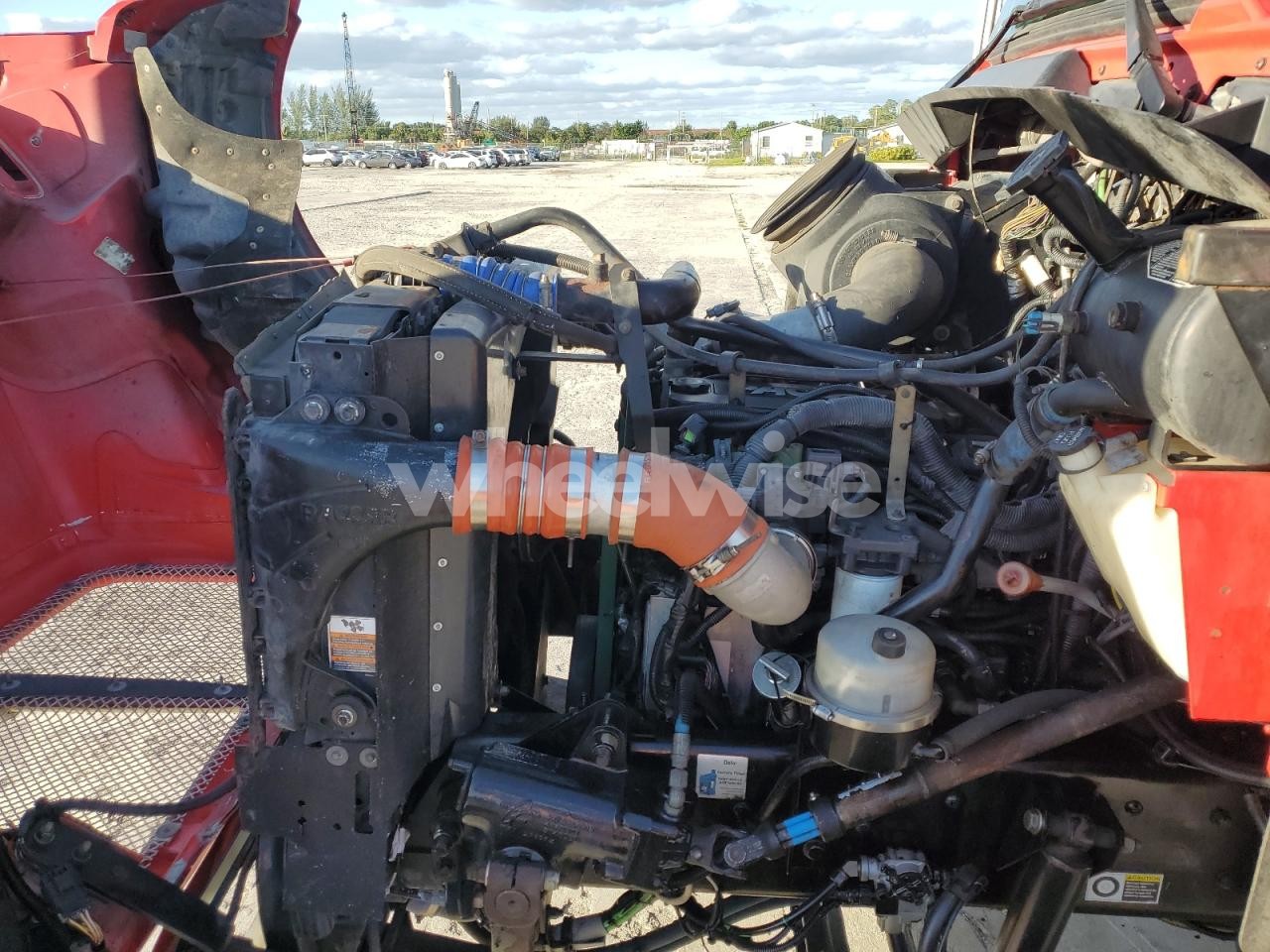 Photo 7 of 2010 KENWORTH CONSTRUCTION T270 (VIN 2NKHHM6X1AM273846)