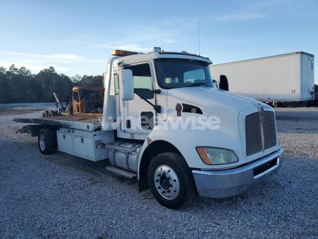 Photo 2 of 2010 KENWORTH CONSTRUCTION T270 N/A (VIN 2NKHHM6X4AM231400)