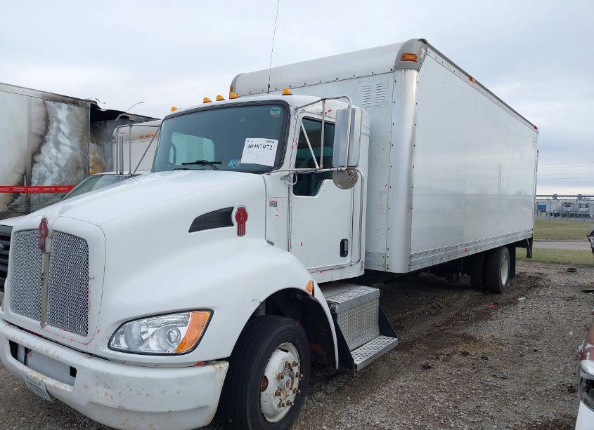 Photo 2 of 2013 Kenworth Construction T270 (VIN 2NKHHM6X6DM358198)