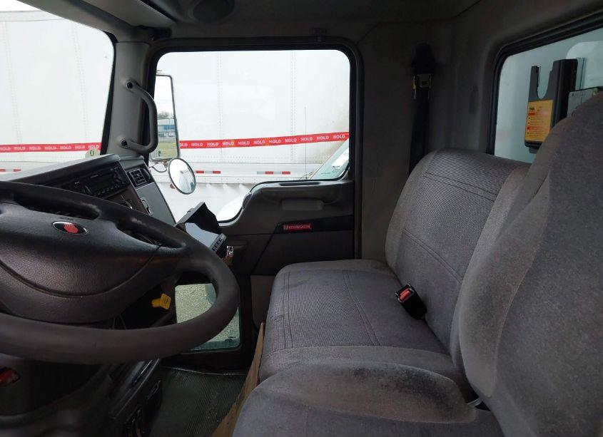 Photo 7 of 2013 Kenworth Construction T270 (VIN 2NKHHM6X6DM358198)