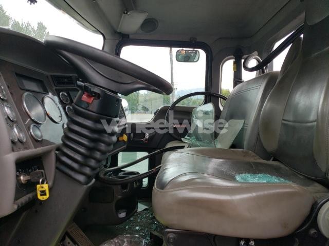 Photo 12 of 2020 KENWORTH CONSTRUCTION T270 (VIN 2NKHHM6X6LM367367)