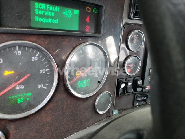 Photo 3 of 2020 KENWORTH CONSTRUCTION T270 (VIN 2NKHHM6X6LM367367)