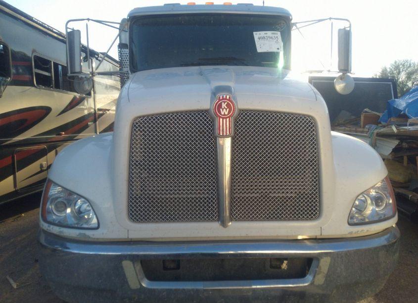 Photo 6 of 2012 Kenworth Construction T370 (VIN 2NKHHN7X6CM322515)