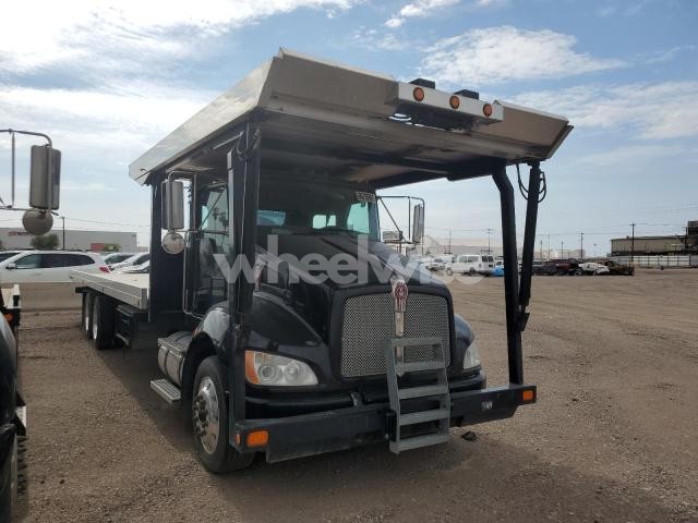 Photo 5 of 2019 KENWORTH CONSTRUCTION T370 (VIN 2NKHLJ9X7KM283159)