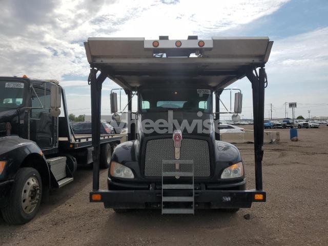 Photo 9 of 2019 KENWORTH CONSTRUCTION T370 (VIN 2NKHLJ9X7KM283159)