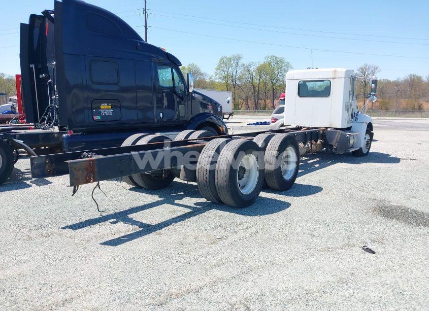 Photo 4 of 2014 Kenworth Construction T370 (VIN 2NKHLJ9X8EM409355)