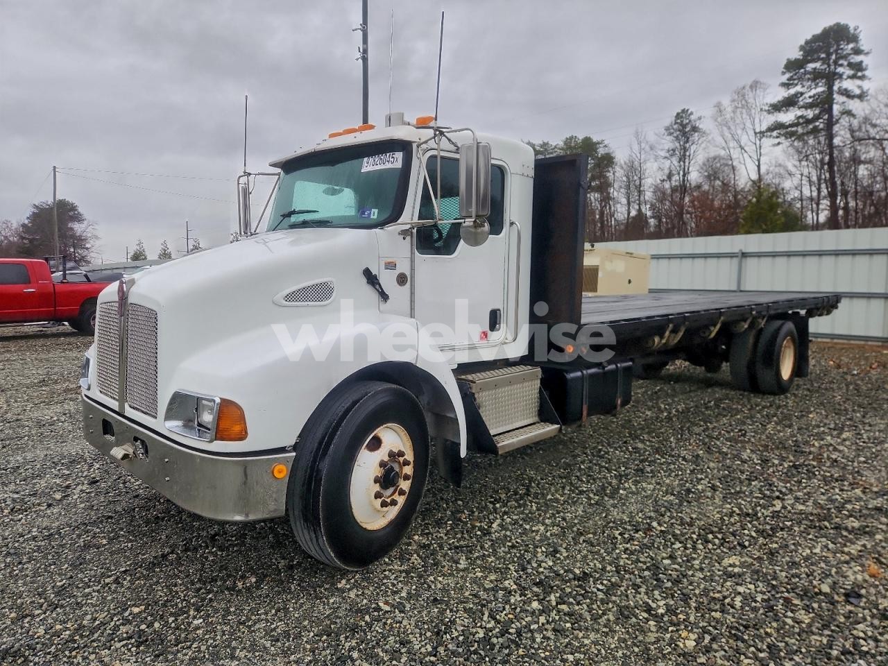 2007 KENWORTH CONSTRUCT (VIN 2NKMHZ7X57M175857) main photo