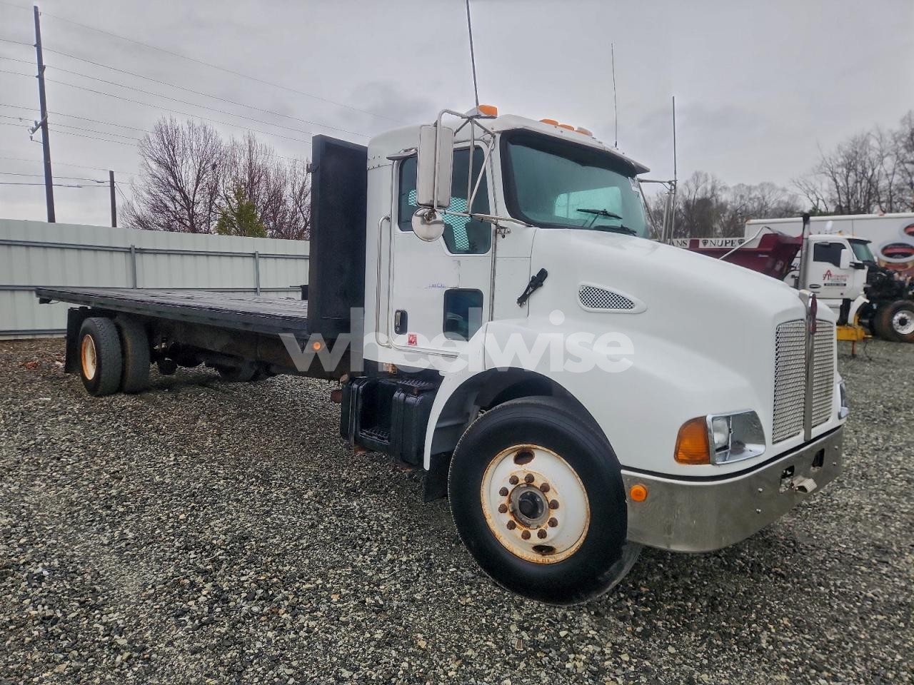 Photo 4 of 2007 KENWORTH CONSTRUCT (VIN 2NKMHZ7X57M175857)