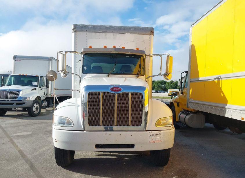 Photo 11 of 2015 Peterbilt 337 N/A (VIN 2NP2HM6X2FM269585)