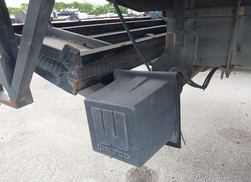 Photo 19 of 2015 Peterbilt 337 N/A (VIN 2NP2HM6X2FM269585)