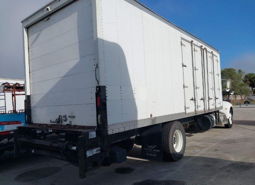 Photo 4 of 2015 Peterbilt 337 N/A (VIN 2NP2HM6X2FM269585)