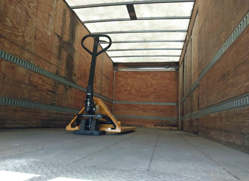 Photo 7 of 2015 Peterbilt 337 N/A (VIN 2NP2HM6X2FM269585)