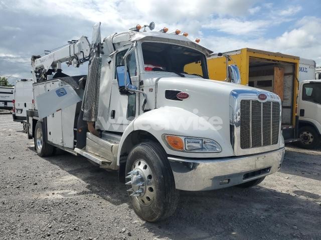 Photo 2 of 2018 PETERBILT 337 SERVICE TRUCK N/A (VIN 2NP2HM6X3JM465642)