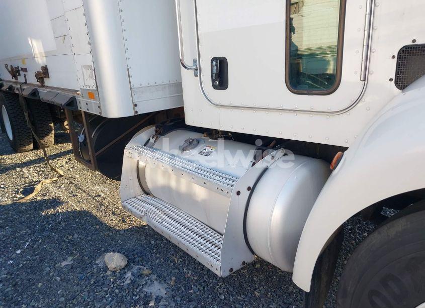 Photo 11 of 2015 Peterbilt 337 N/A (VIN 2NP2HM6X5FM269466)