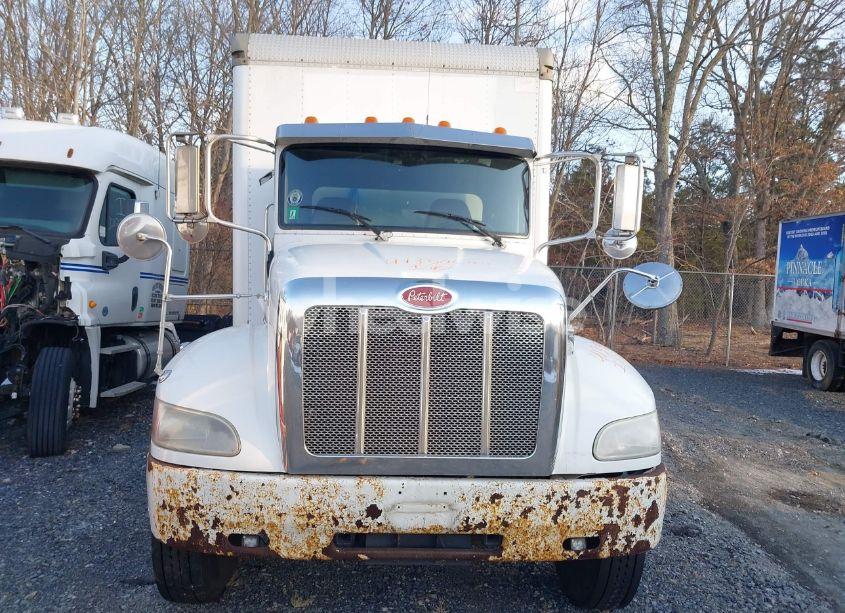 Photo 13 of 2015 Peterbilt 337 N/A (VIN 2NP2HM6X5FM269466)