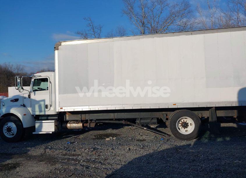 Photo 15 of 2015 Peterbilt 337 N/A (VIN 2NP2HM6X5FM269466)