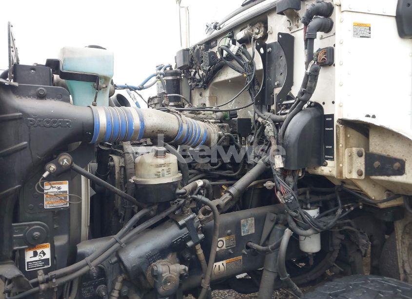 Photo 9 of 2016 Peterbilt 348 N/A (VIN 2NP3LJ0X4GM325859)