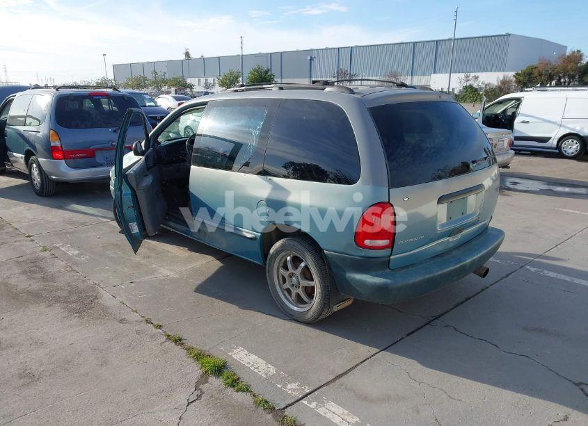 Photo 3 of 1996 Plymouth Voyager (VIN 2P4FP25B2TR622553)