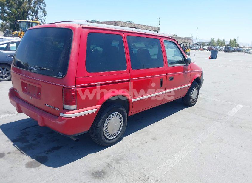 Photo 4 of 1993 Plymouth Voyager SE (VIN 2P4GH4535PR149419)