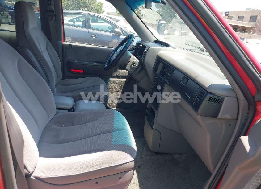 Photo 5 of 1993 Plymouth Voyager SE (VIN 2P4GH4535PR149419)