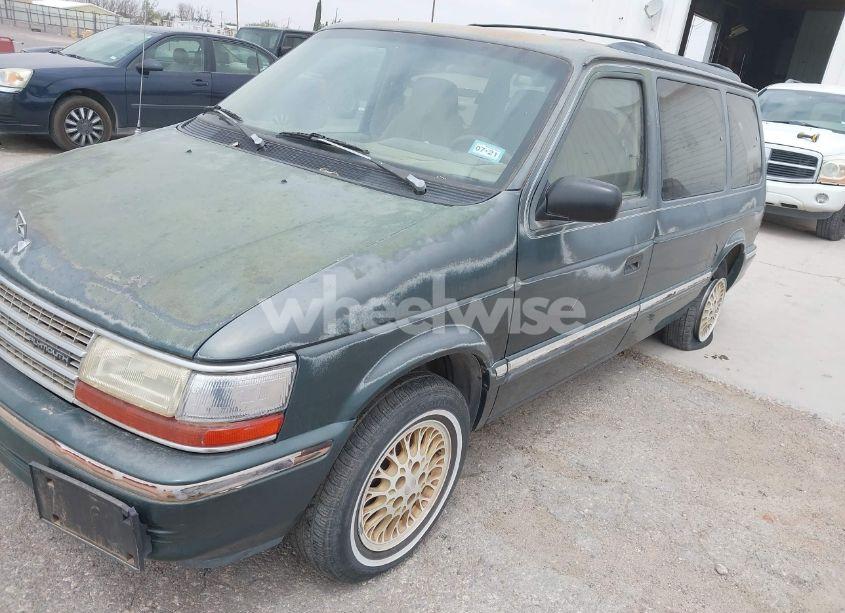 Photo 6 of 1993 Plymouth Voyager SE (VIN 2P4GH45R6PR372511)