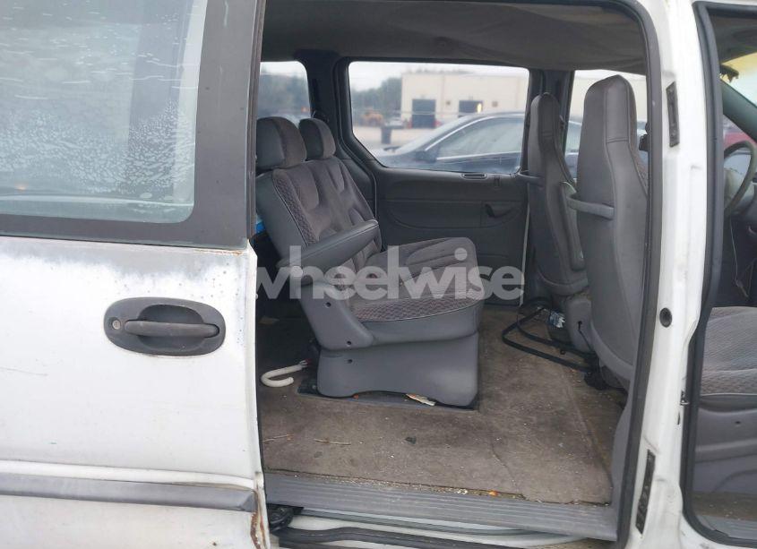 Photo 8 of 1999 Plymouth Grand VOYAGER (VIN 2P4GP24G2XR261512)