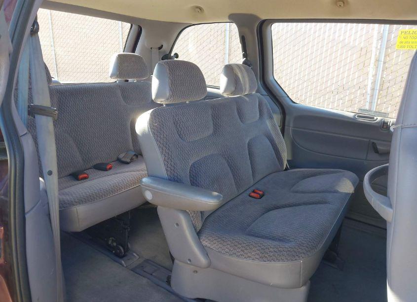 Photo 8 of 1999 Plymouth Voyager N/A (VIN 2P4GP25G9XR473970)