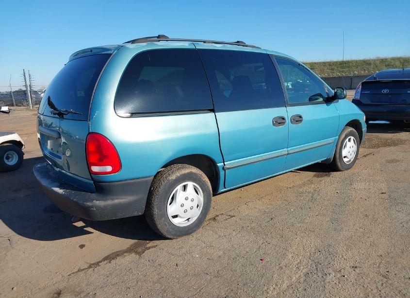 Photo 4 of 1999 Plymouth Voyager N/A (VIN 2P4GP25R8XR174231)