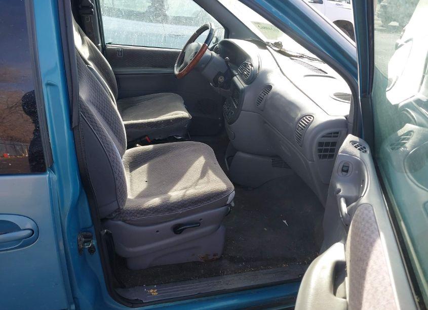 Photo 5 of 1999 Plymouth Grand VOYAGER SE (VIN 2P4GP44G0XR248561)