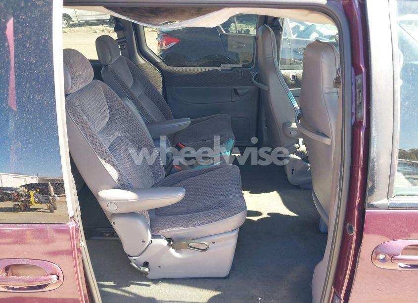 Photo 8 of 1999 Plymouth Grand VOYAGER SE (VIN 2P4GP44G7XR425669)