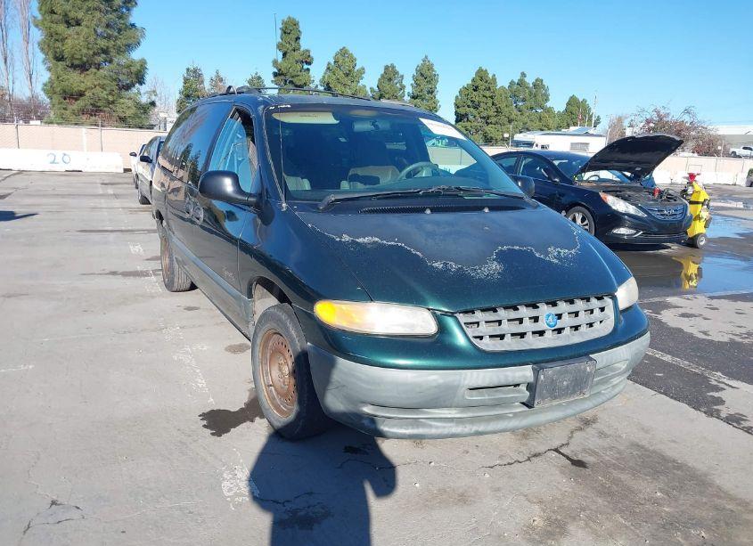 1998 Plymouth Grand VOYAGER SE/EXPRESSO (VIN 2P4GP44G8WR662802) main photo