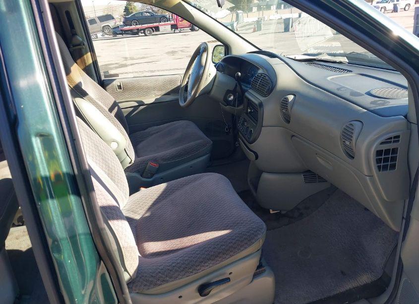 Photo 5 of 1998 Plymouth Grand VOYAGER SE/EXPRESSO (VIN 2P4GP44G8WR662802)